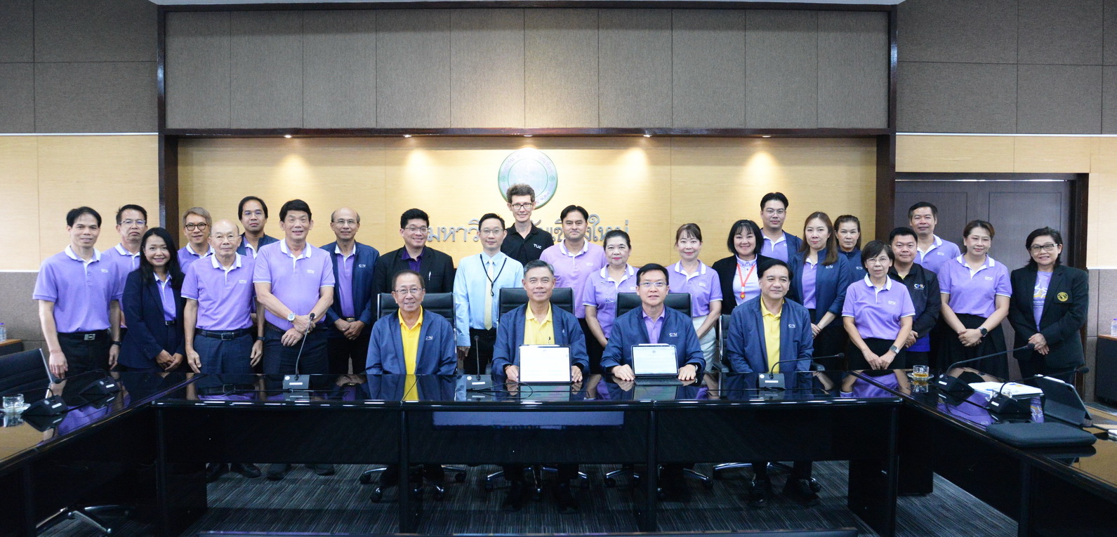 การเจรจาคำรับรองการปฏิบัติงาน (CMU PA) ของสำนักงานมหาวิทยาลัย